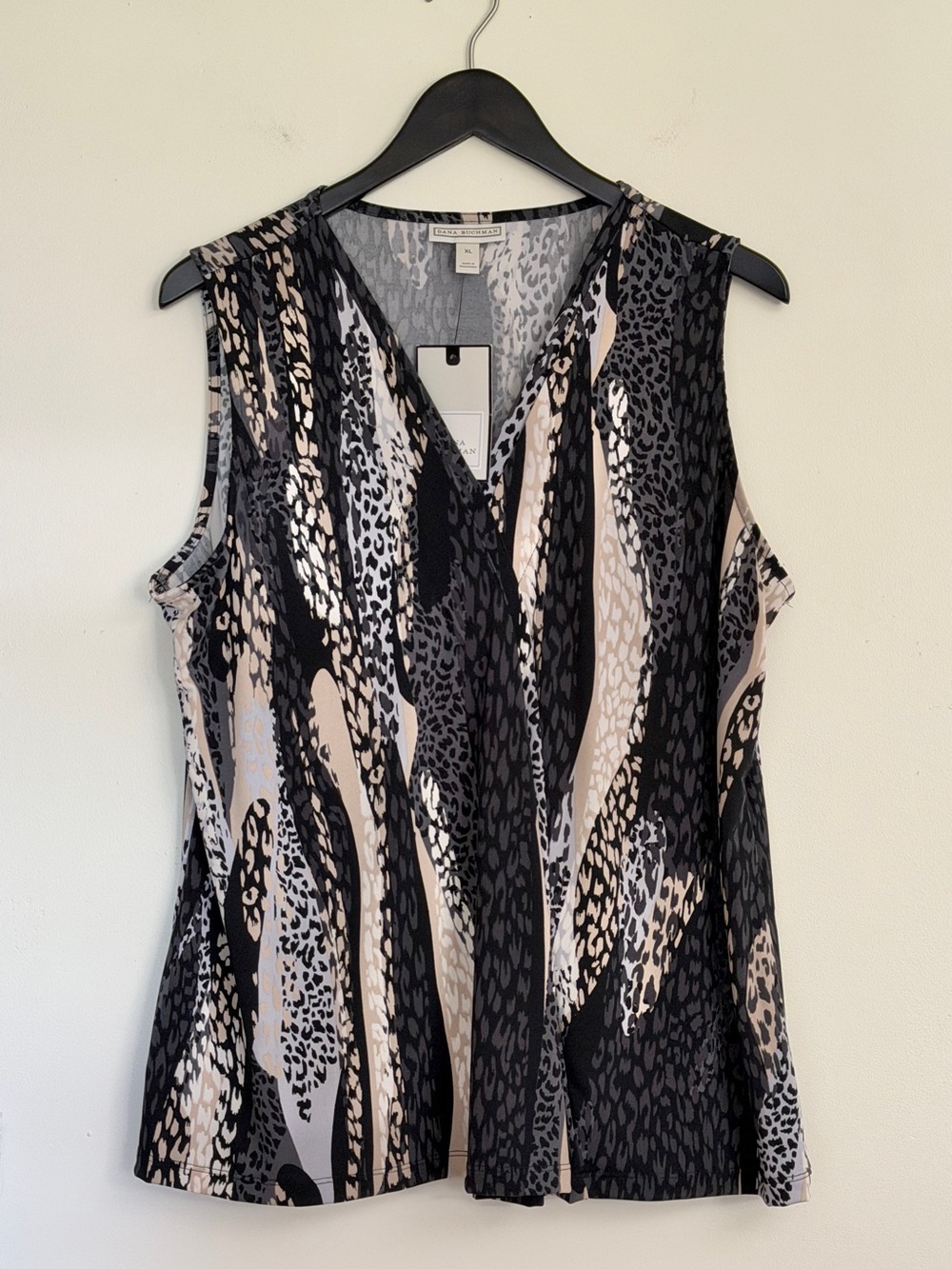 NWT Dana Buchman Sleeveless Mixed Animal Print V-Neck Blouse Top, XL